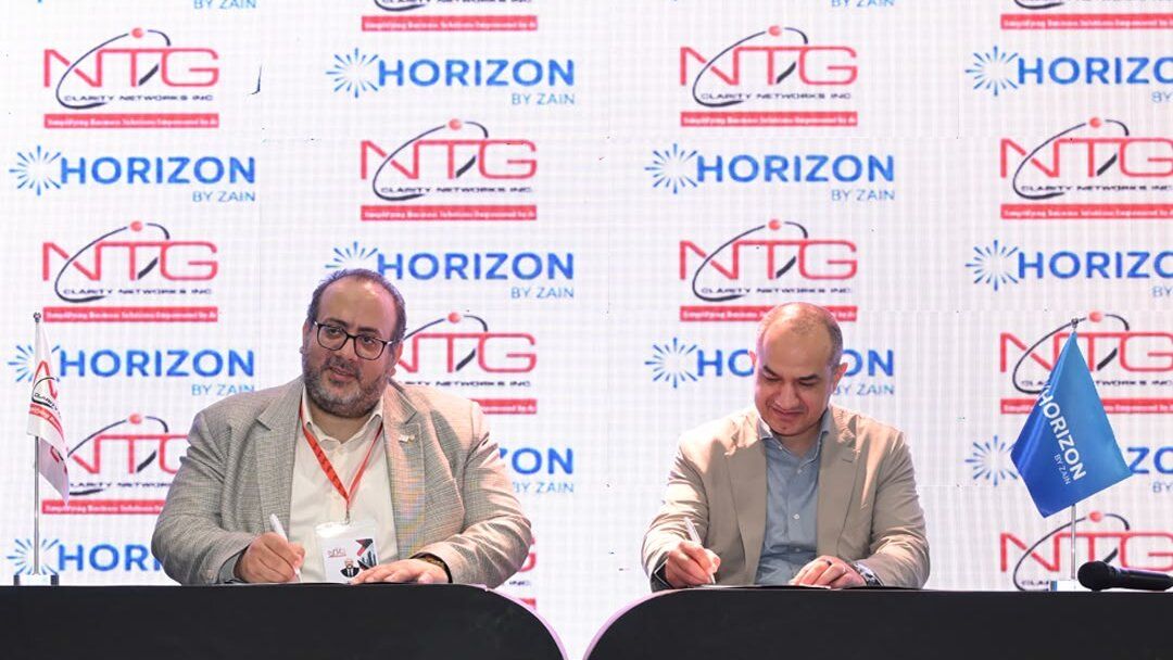 Horizon and NTG Clarity representatives signing the strategic collaboration agreement at ITEX Iraq 2026