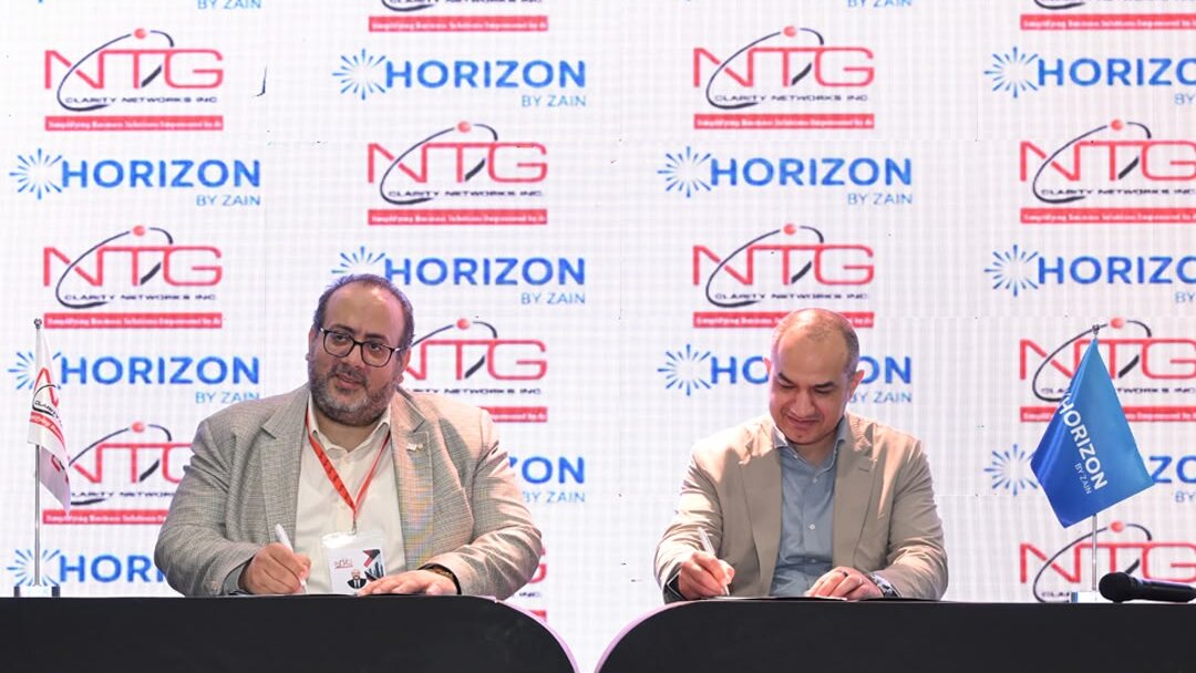 Horizon and NTG Clarity representatives signing the strategic collaboration agreement at ITEX Iraq 2026